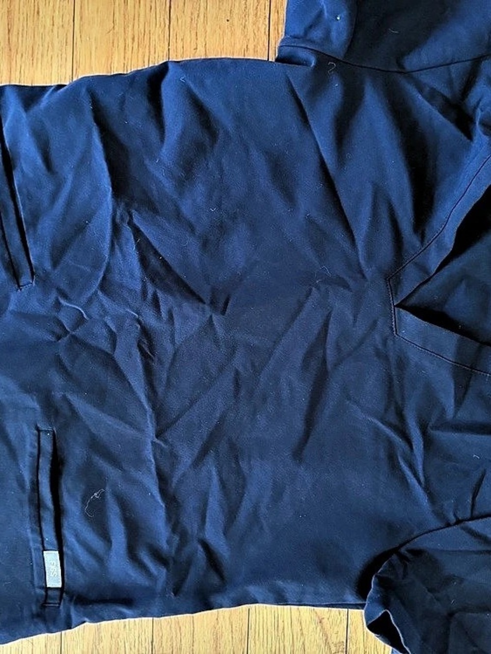 FIGS Casma Three-Pocket Scrub Top Blue a
navy